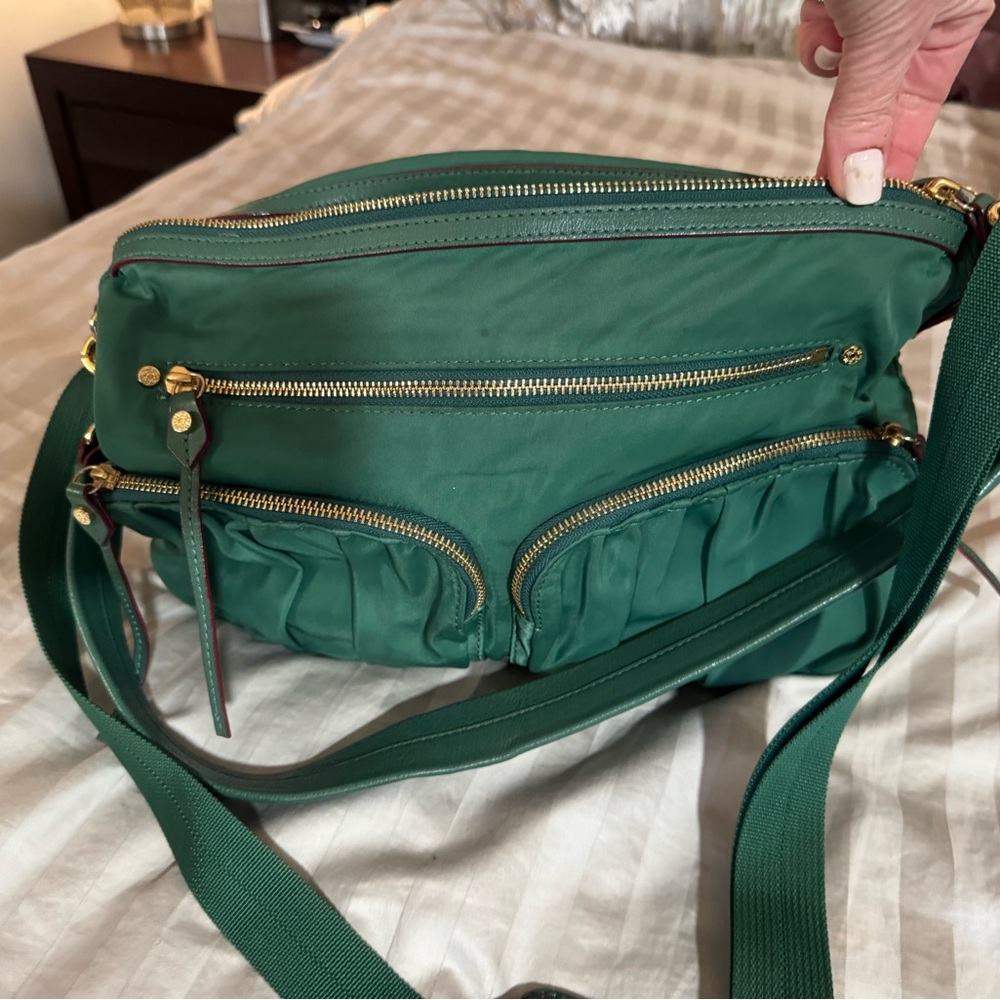 MZ Wallace Emerald Green Shoulder Bag, Large Hayley Bag.   Crossbody or shoulder - Picture 6 of 10